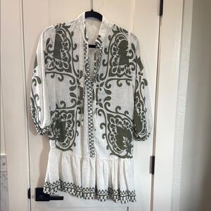 Zara Olive and White Patterned dress